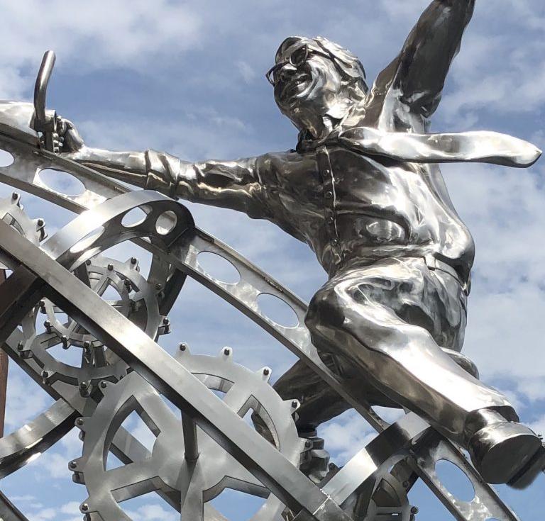 Bradbury statue